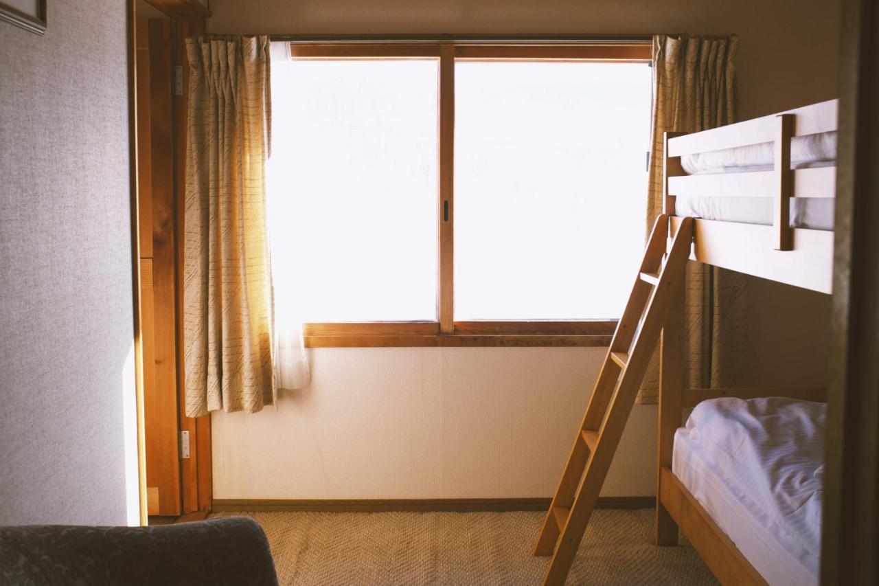 Akaigawa Margo'S Garden Farmstay, Kiroro מראה חיצוני תמונה