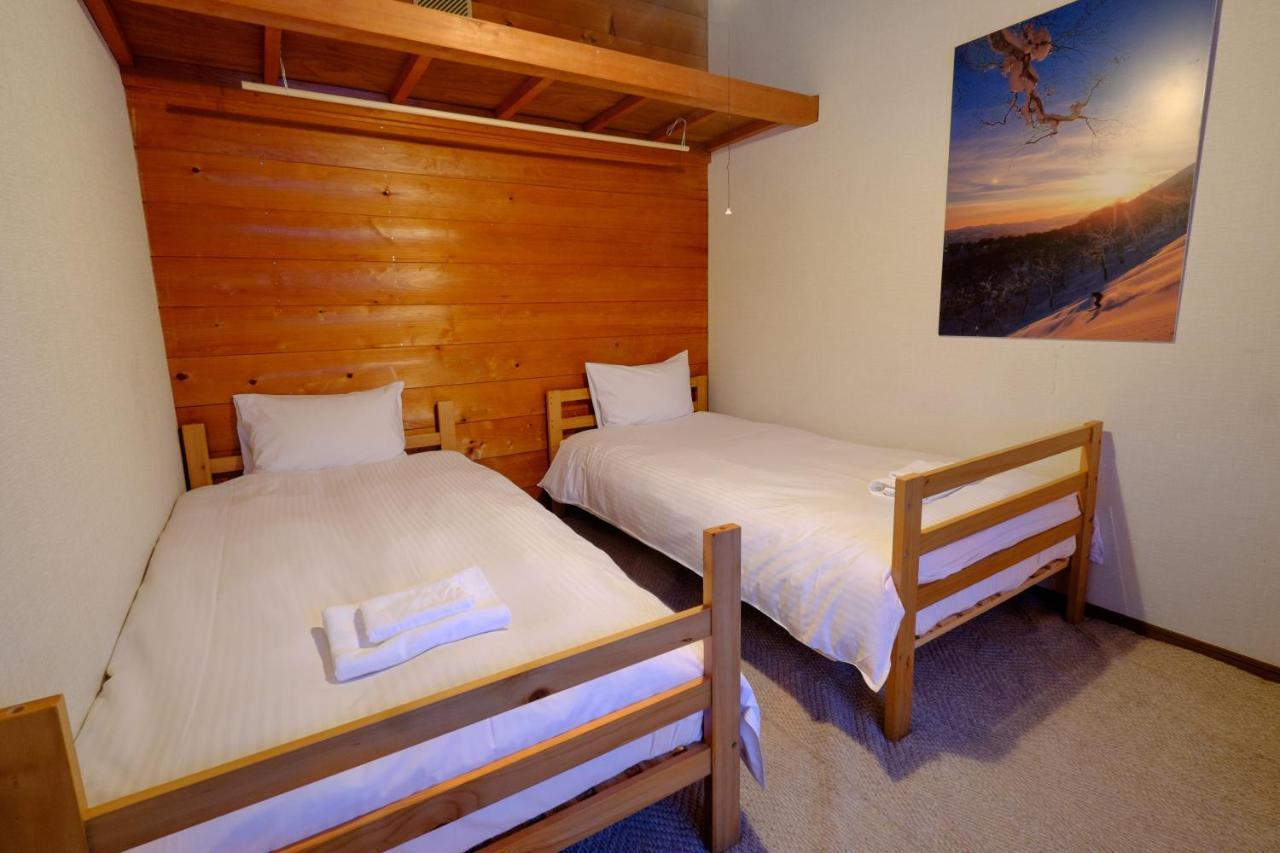 Akaigawa Margo'S Garden Farmstay, Kiroro מראה חיצוני תמונה